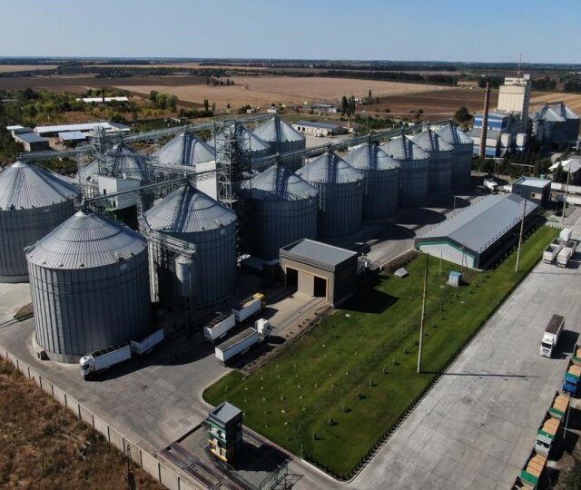 Страна: УКРАИНА<br> Вместимость: 192.000 м³